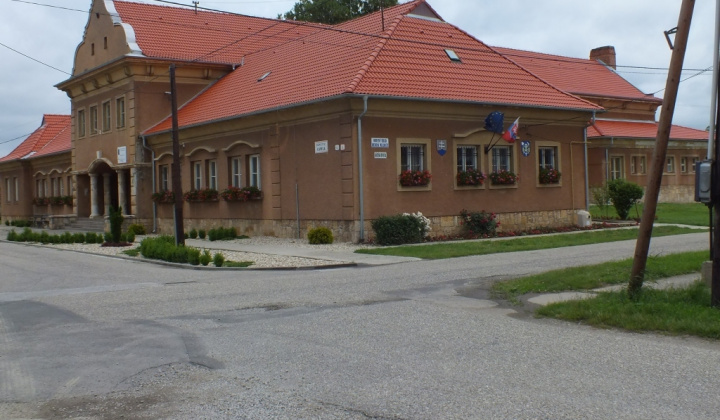 Obec a jej okolie
